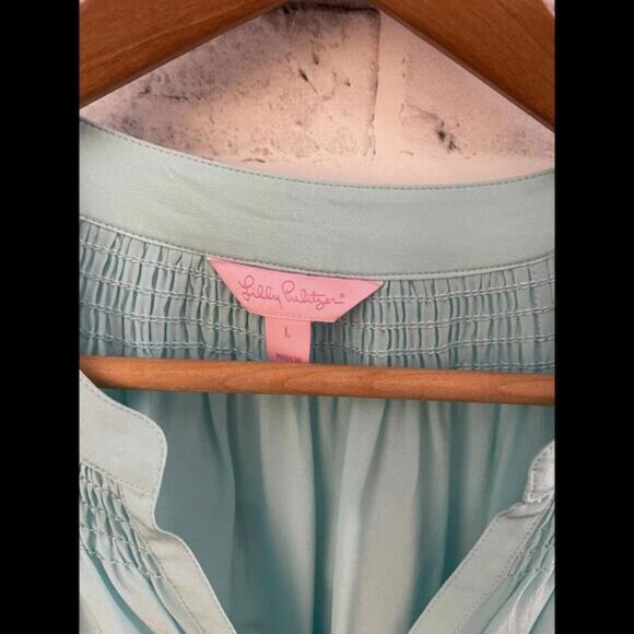 Lilly Pulitzer 100% Silk Elsa Blouse Shorely Blue V Neck Long Sleeve Size Large - Picture 2 of 3